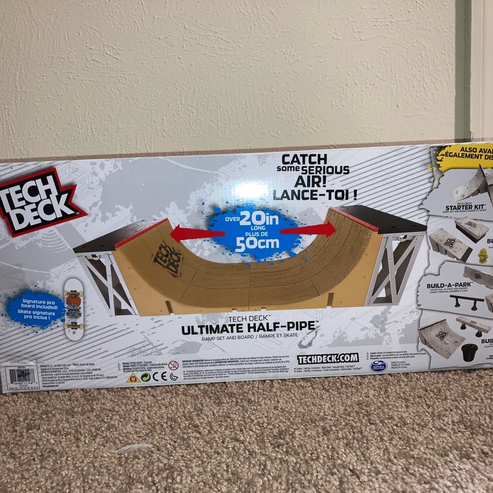 Tech Deck half pipe - Picture 3 of 5